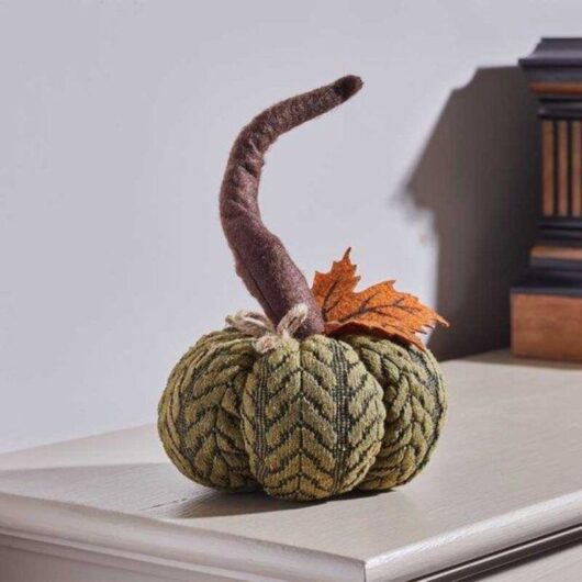 Small Autumn Plush Pumpkin 13cm Rustic Seasonal Home Décor Halloween Artificial Soft Pumpkin Cushion Ornament